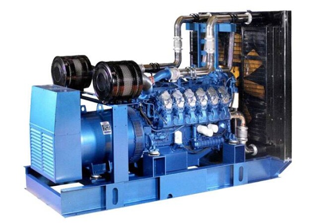 新政镇康明斯30kw小型柴油二手发电机组 新政镇康明斯30kw小型柴油二手发电机组